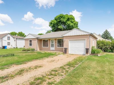 100 W 1st St, Tea, SD, 57064