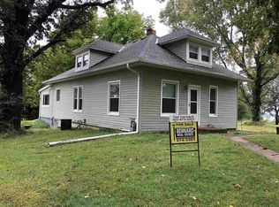 708 3rd St, Peru, NE 68421