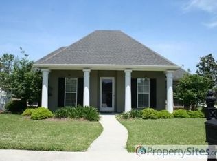 354 Meandering Way, Houma, LA 70360