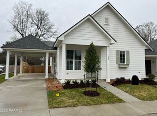 108 Satsuma Dr, Youngsville, LA 70592