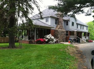 40 Christmas Hill Rd, Airmont, NY 10952