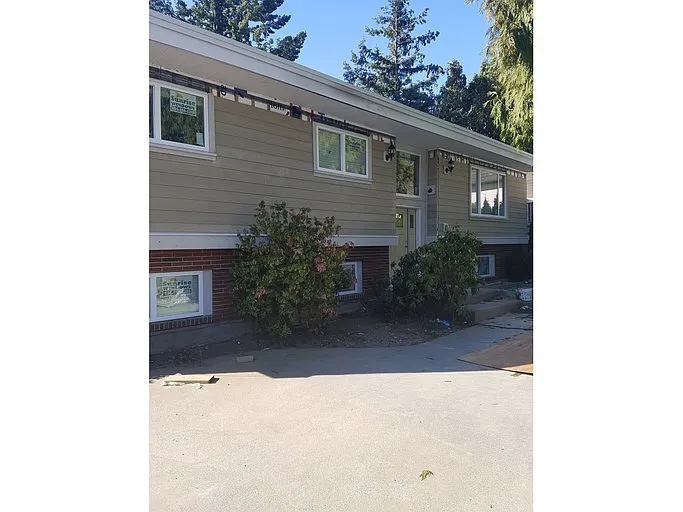 31710 Southdale Cres #1A photo 1