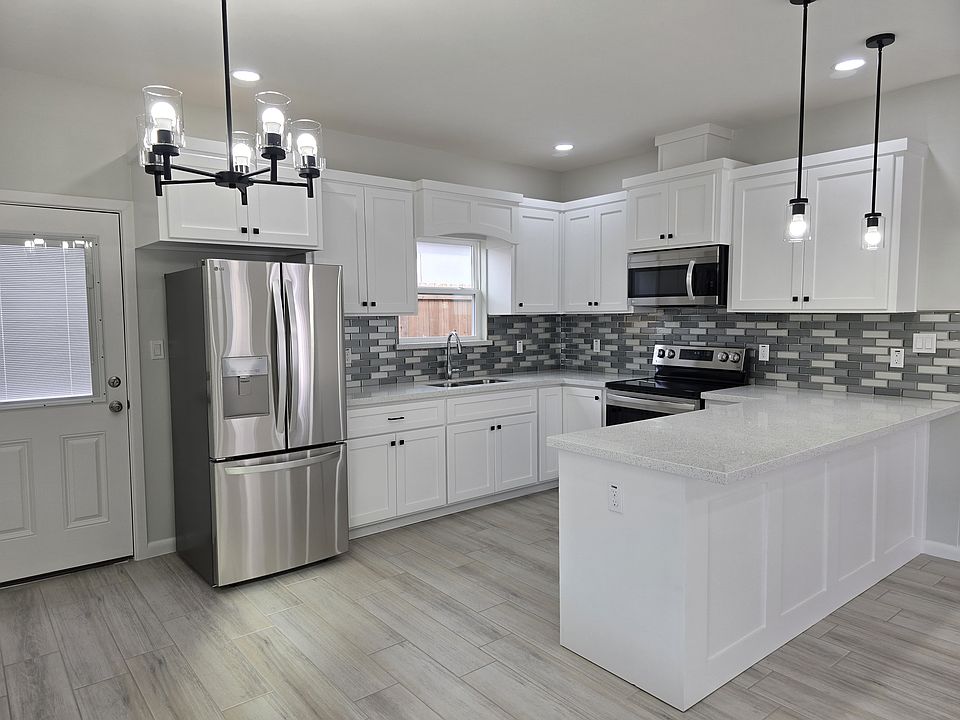 1st image of 919 N Abbey Ave #2