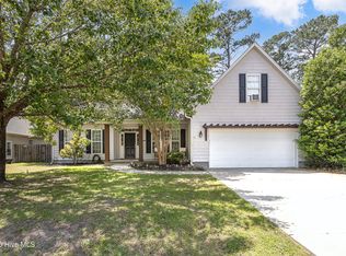 114 Southern Magnolia Ct, Hampstead, NC 28443