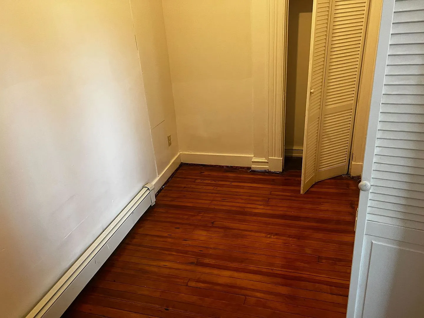 138 Morton Avenue — Photo 2