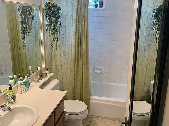 Upstairs Hall Bathroom