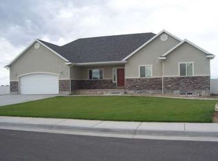 915 N 400 E, Delta, UT 84624