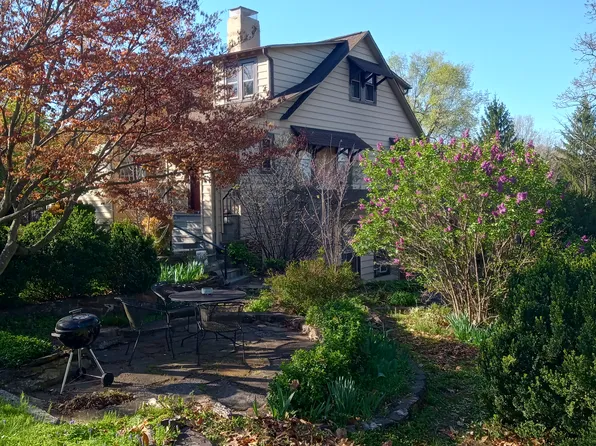 708 Maple Ave APT B, Waynesboro, VA 22980