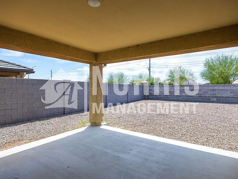 2577 N Agave Ln — Photo 32