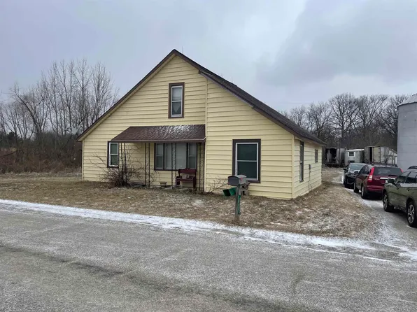 10465 E 750 N, Howe, IN 46746