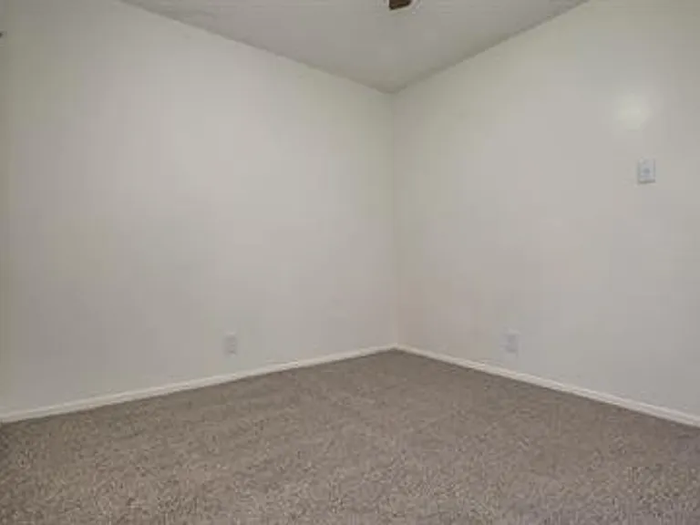 2310 Rachael Court — Photo 23