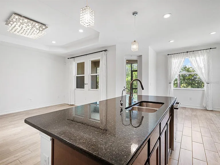 4401 Conchfish Ln — Photo 9