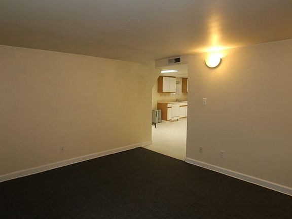 4th image of 1665 W Winona St #1G