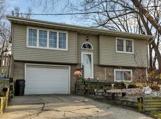 409 W High St, Colfax, IA 50054