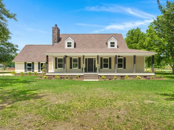 1137 Sugar Hill Dr, Moncks Corner, SC 29461