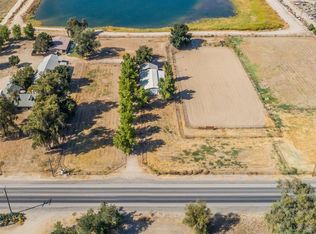 700 W Mount Whitney Ave, Riverdale, CA 93656