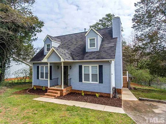 3rd image of 120 Edinborough Dr