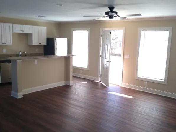 University Commons II