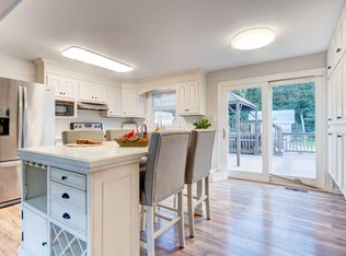 33 Cody Ave, Plainville, CT 06062
