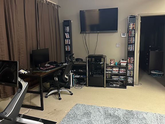 5th image of 515 Cherry St Ste 205