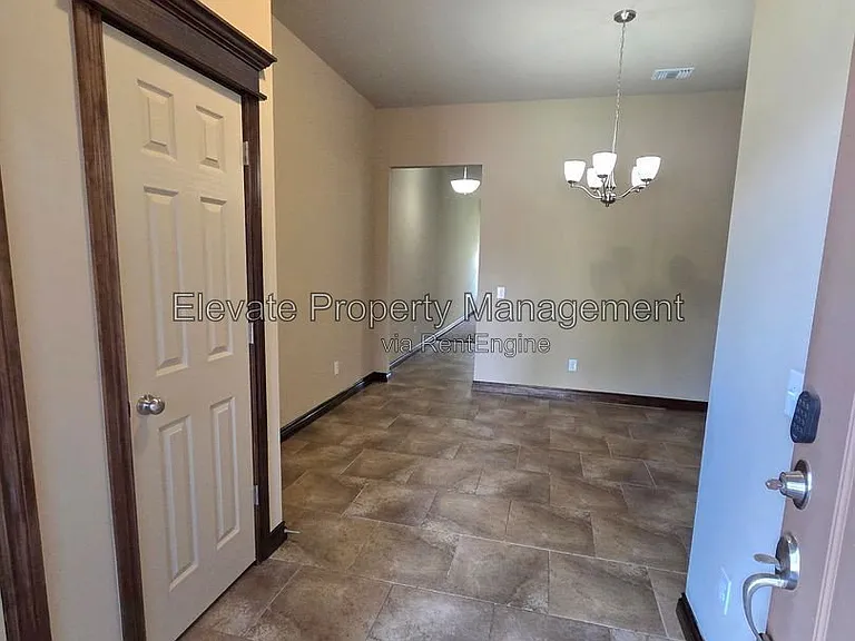 2200 Kintyre Rd — Photo 31