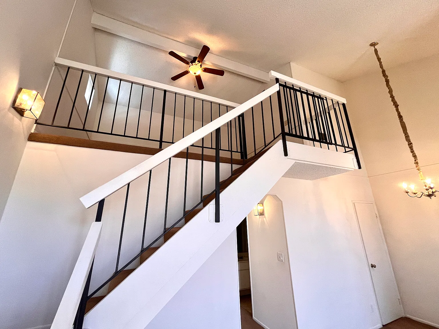 2 bed, 955 sqft, $2,395 — Photo 1