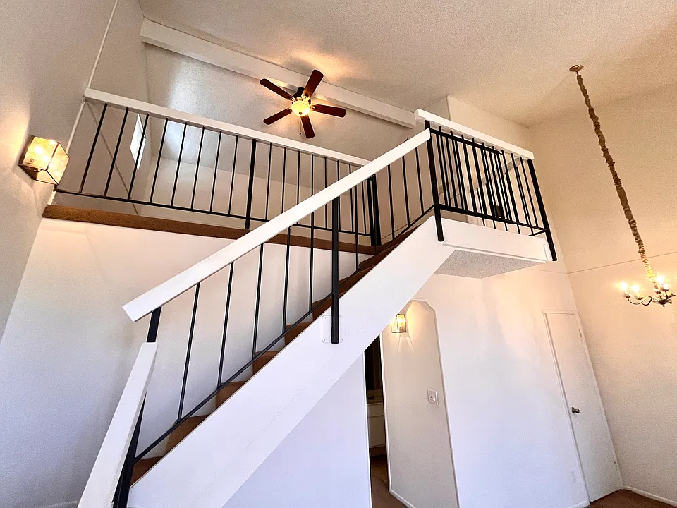 28007 Tiffany Ln