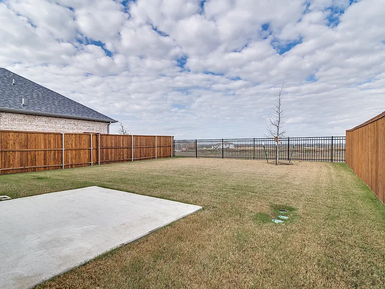 2717 Green River Rd — Photo 26