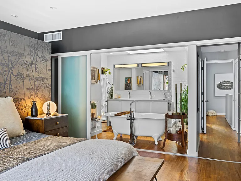44 Sharon St #2 — Photo 16