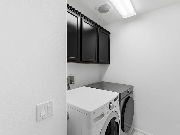 10815 W Avenida Del Rey — Photo 30