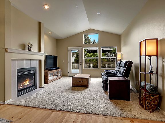 2nd image of 21912 39th Pl S #8-1