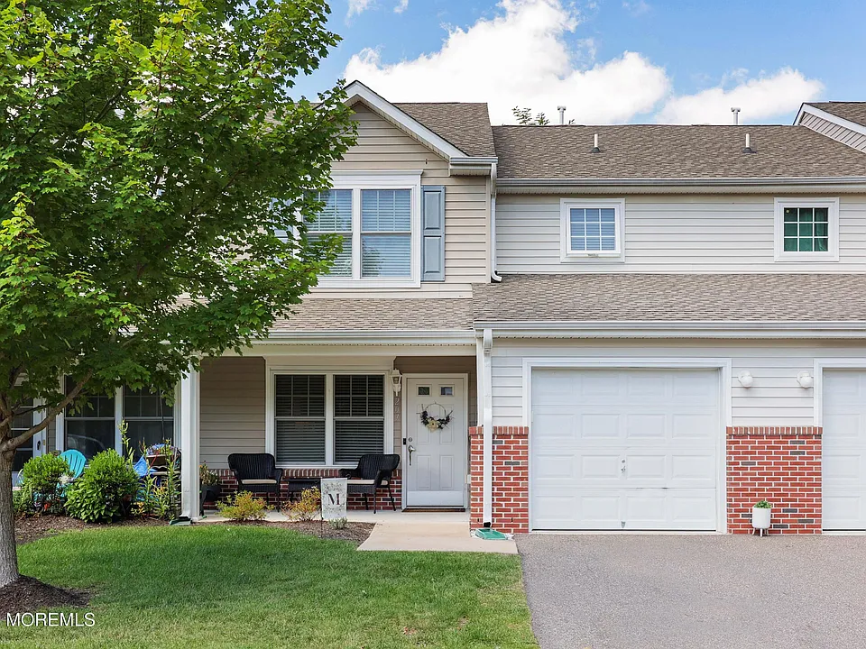 207 Harvest Way