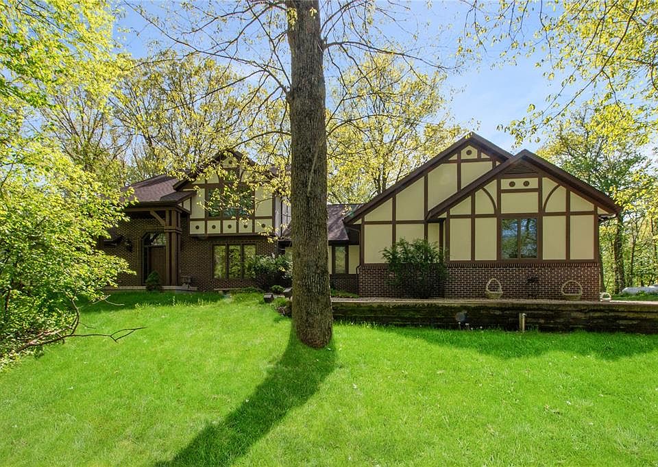 1st image of 1525 Hickory Bluff Trl NW