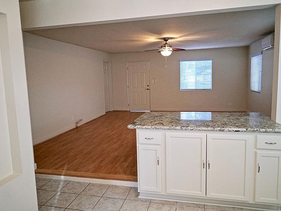 3rd image of 1307 N Hollywood Way APT D
