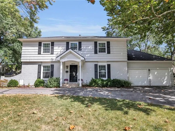 9917 Glenwood St, Overland Park, KS 66212