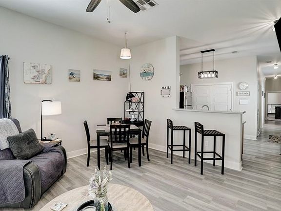 3rd image of 4123 Avenue Q 1/2