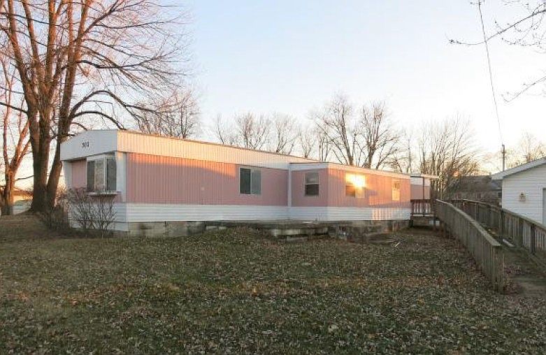 1st image of 702 N Manhattan Ave