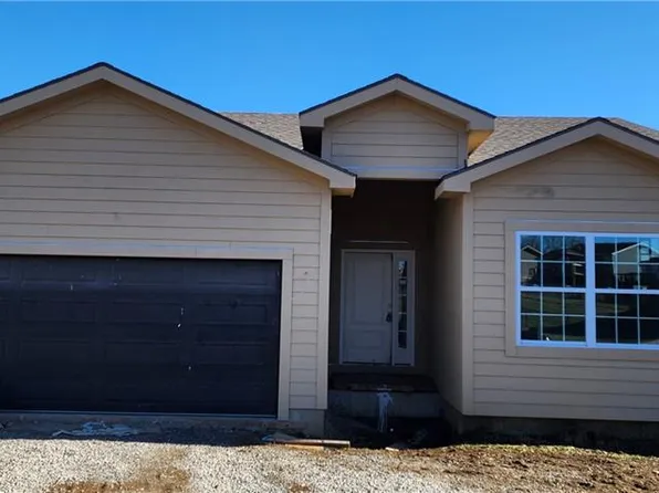 4816 Crystal Dr, Saint Joseph, MO 64503