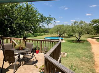 550 Boyd Rd, Seguin, TX 78155