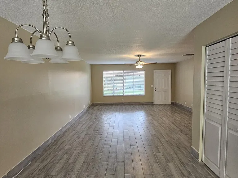 4859 Orleans Ct #C — Photo 3