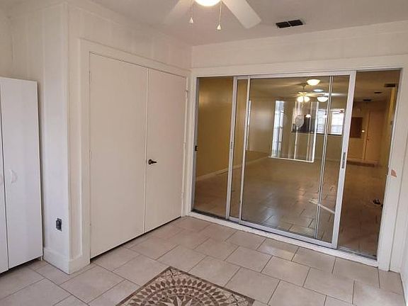 3rd image of 11224 Versailles Ln