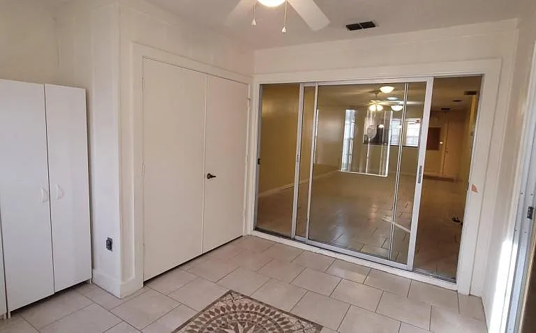 11224 Versailles Ln — Photo 3