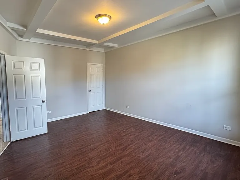 6130 S Rhodes Ave #2 — Photo 7