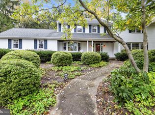 43 Harlech Dr, Wilmington, DE 19807