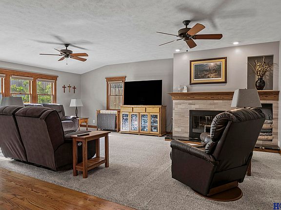 5th image of 2821 S 74th St