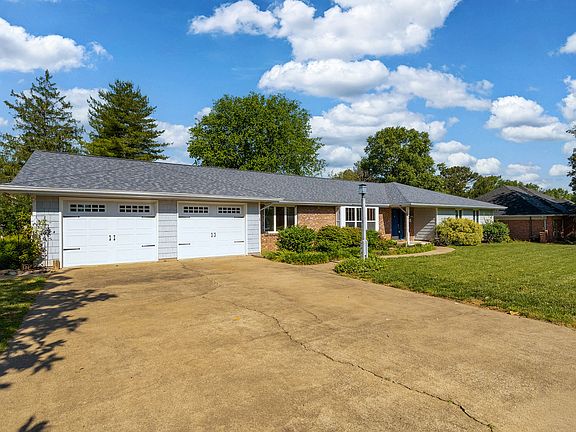 3rd image of 1502 Nagel Dr