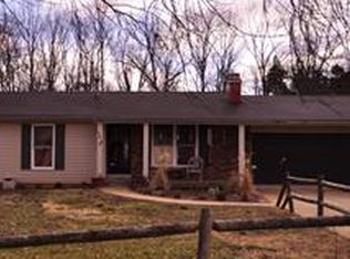 7218 Burgess Dr, Barnhart, MO 63012