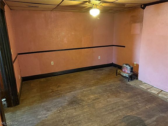 5th image of 1615 Beaver St