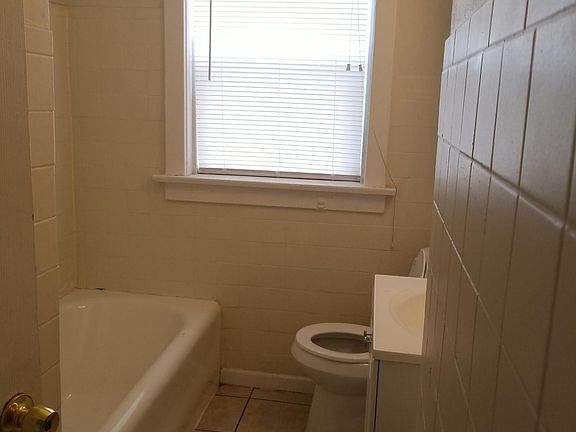 4th image of 4417 Floriss Pl #A