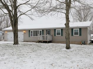 35501 Bellware Blvd, Paw Paw, MI 49079